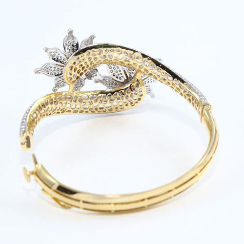 14 K/585 Yellow Gold IGI Cert Designer Diamond Bracelet