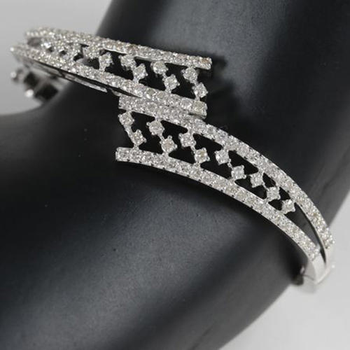 14 K White Gold IGI Certified Designer Diamond Bracelet
