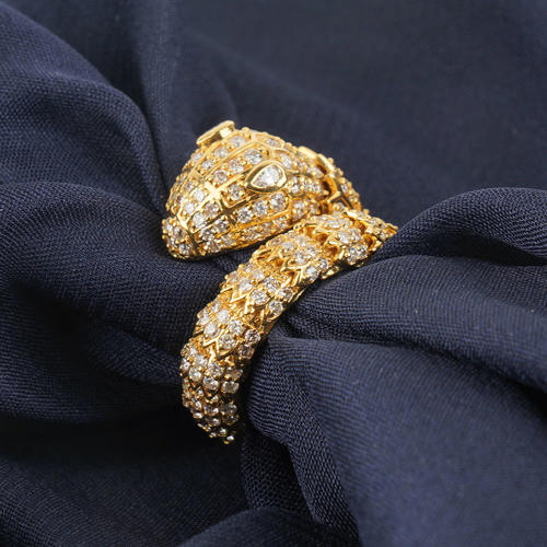 14 K / 585 Yellow Gold Bvlgari style Serpenti Diamond Ring