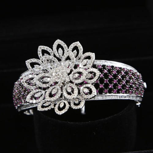 14 K / 585 White Gold Designer Bracelet With Diamonds & Rubies