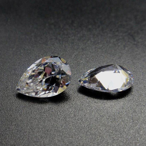 0.20 ct. Pair of Pear shape Diamonds - G-H - UNTREATED