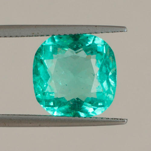 LOTUS Certified 7.25 ct. Emerald - COLOMBIA