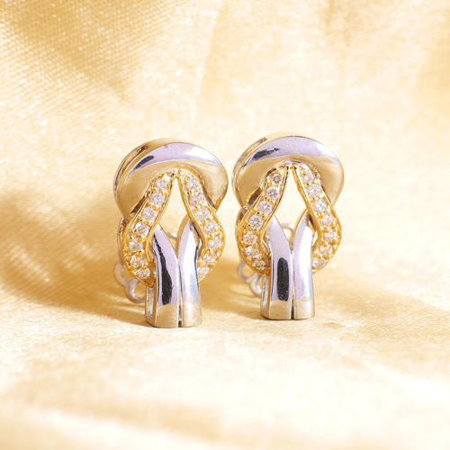 14 K / 585 White Gold Diamond Earrings  - 0.64 ct.