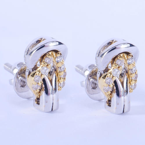 14 K / 585 White Gold Diamond Earrings - 0.18 ct.