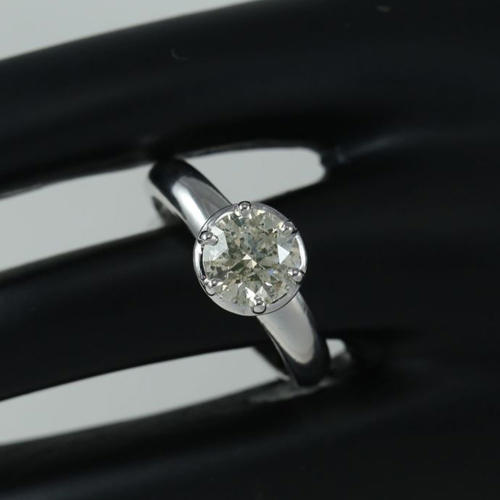 IGI Certified 14 K / 585 White Gold Solitaire Diamond Ring