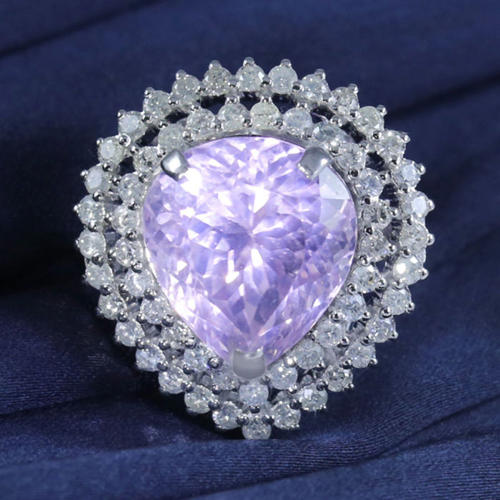 14 K / 585 White Gold Kunzite (IGI Certified) & Diamond Ring