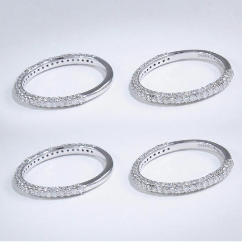 14 K / 585 Set of 4 White Gold Diamond Band Rings