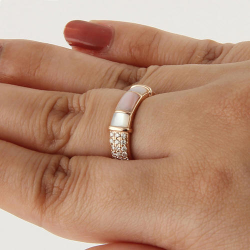 14 K / 585 Rose Gold Diamond & Mother of Pearl Ring